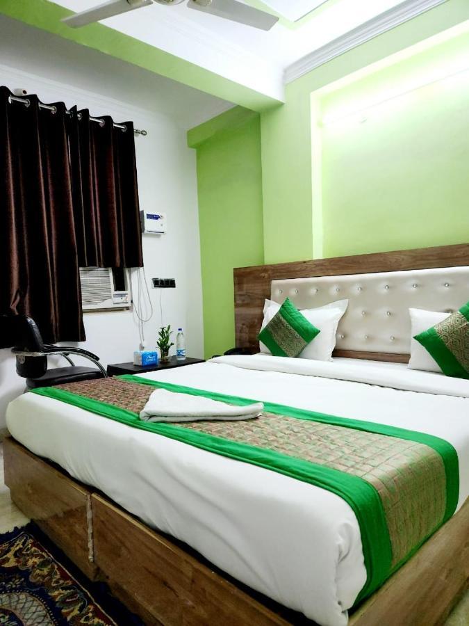 The Hotel Grace Place Inn New Delhi Exterior foto